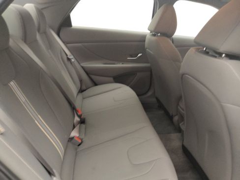 Used 2025 Hyundai Elantra Sport FWD image 19
