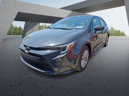 Certified 2026 Toyota Corolla LE FWD image 2