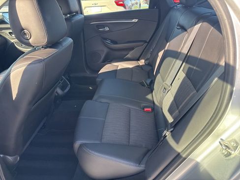 Used 2019 Chevrolet Impala LT image 56