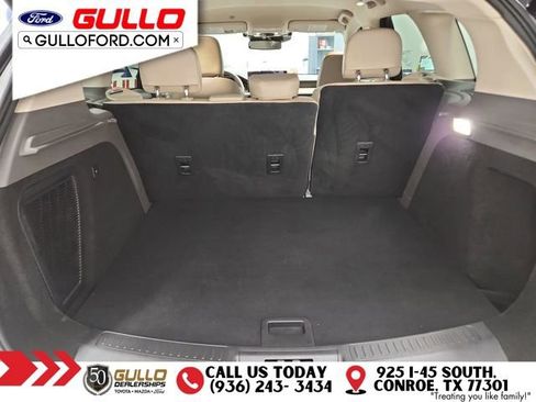 Used 2023 Lincoln Corsair Reserve image 10