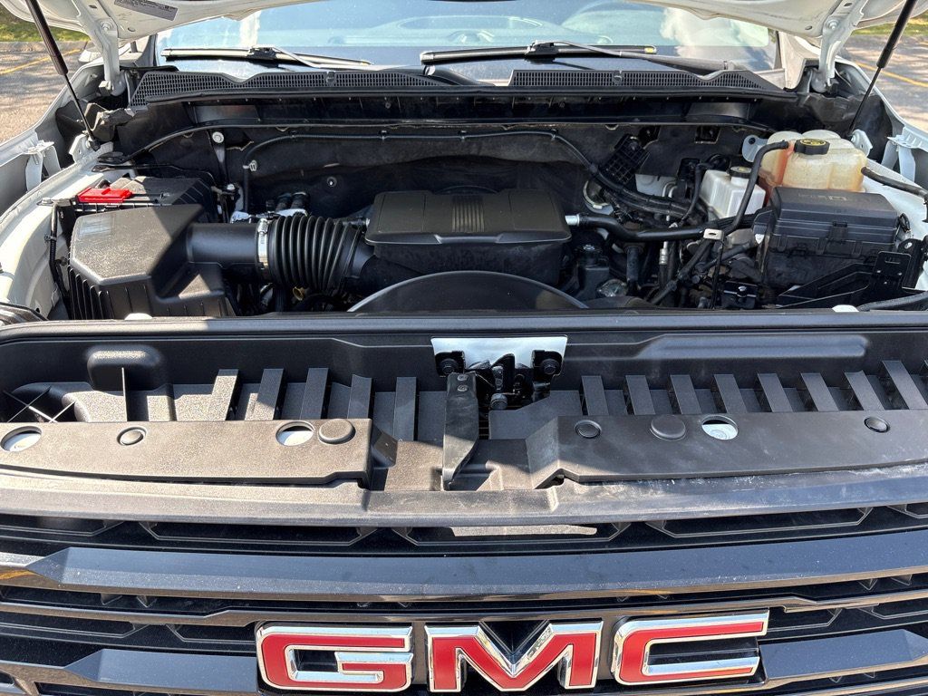 Used 2022 GMC Sierra 2500 Pro w/ Convenience Package AWD/4WD image 13