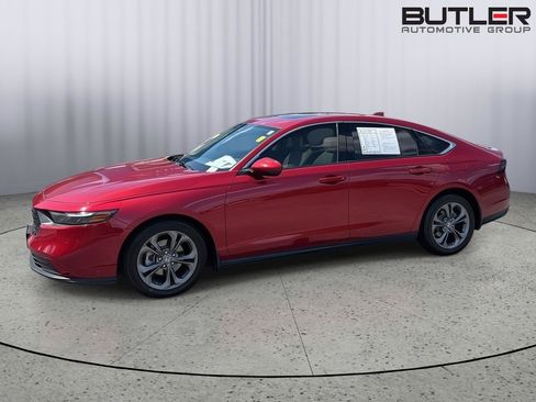 Used 2024 Honda Accord EX image 3