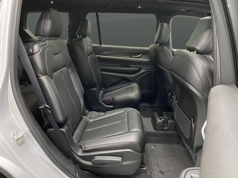 New 2025 Jeep Grand Cherokee L Limited w/ Trailer Tow Package image 34