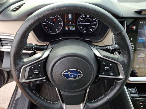 Used 2020 Subaru Outback Limited image 19