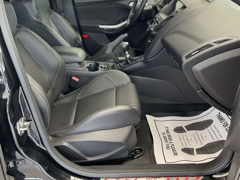 Used 2013 Ford Focus ST FWD image 12