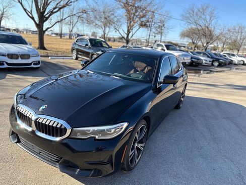 Used 2019 BMW 330i xDrive 330i xDrive Sedan 4D w/ Premium Package image 1