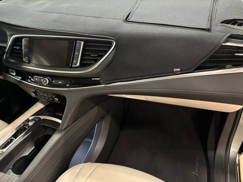Used 2024 Buick Enclave Avenir w/ Avenir Technology Package AWD/4WD image 20