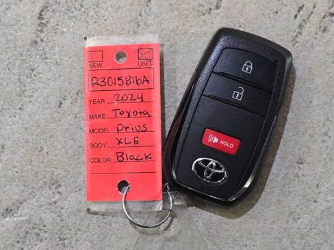 Certified 2024 Toyota Prius XLE AWD/4WD image 31
