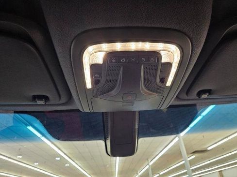 Used 2024 Mercedes-Benz eSprinter 170 Cargo image 24