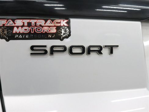 Used 2019 Land Rover Range Rover Sport HSE Dynamic image 8