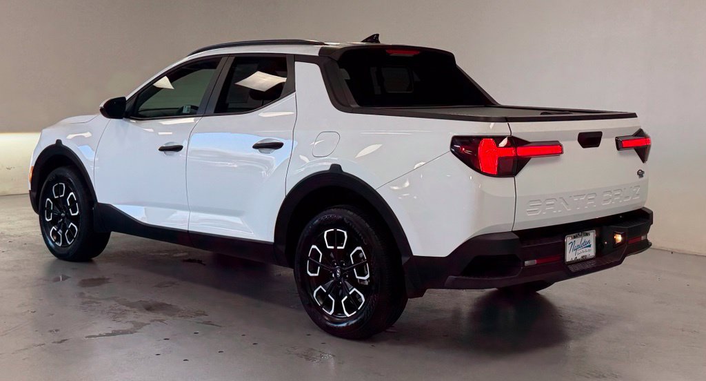 Certified 2024 Hyundai Santa Cruz SEL w/ Activity Package AWD/4WD image 4