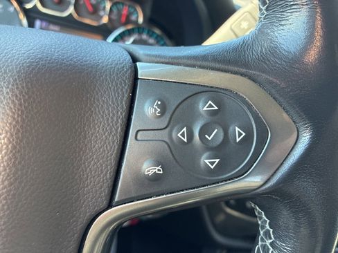 Used 2018 Chevrolet Silverado 1500 LT w/ Texas Edition image 9