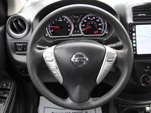 Used 2015 Nissan Versa SV FWD image 22