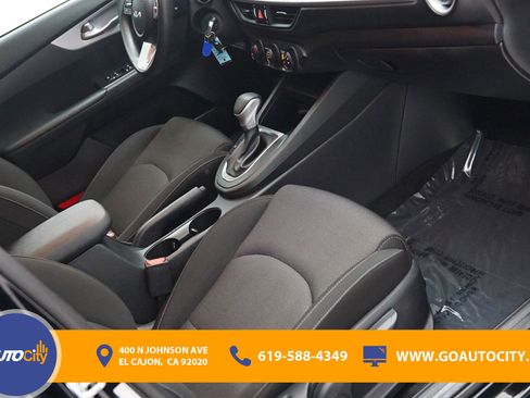 Used 2024 Kia Forte LXS FWD image 8