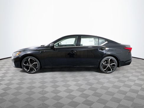 New 2025 Nissan Altima 2.5 SR image 27