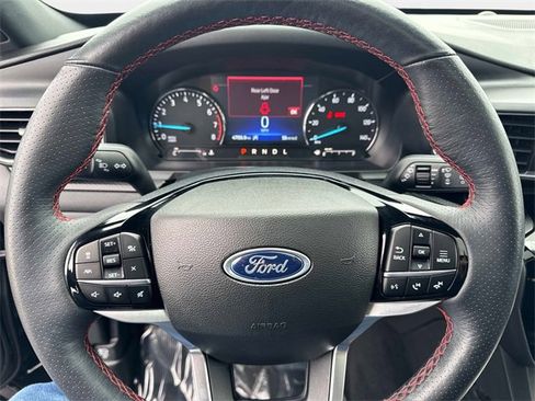 Used 2023 Ford Explorer ST-Line w/ Class IV Trailer Tow Package image 25