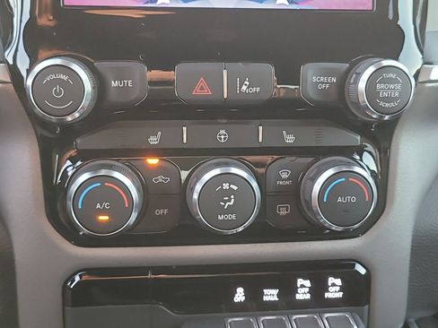 Used 2022 RAM 1500 Big Horn image 24