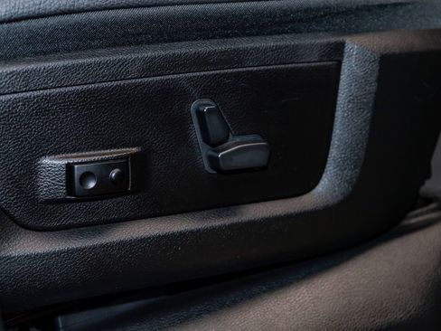 Used 2023 RAM 3500 Limited image 32