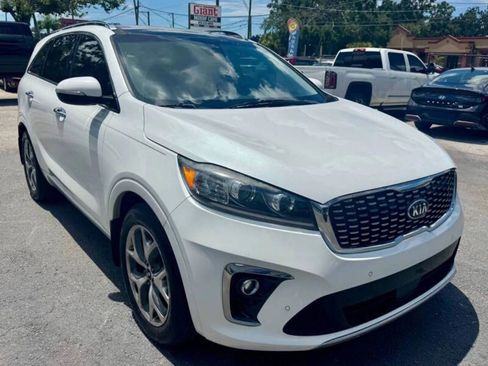 Used 2019 Kia Sorento SX image 17