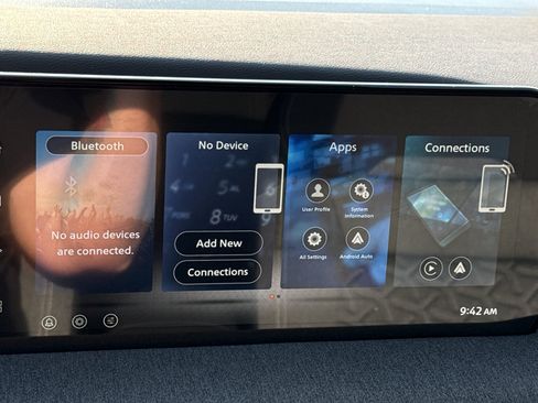 New 2026 Nissan Kicks SV w/ SV Premium Package image 18