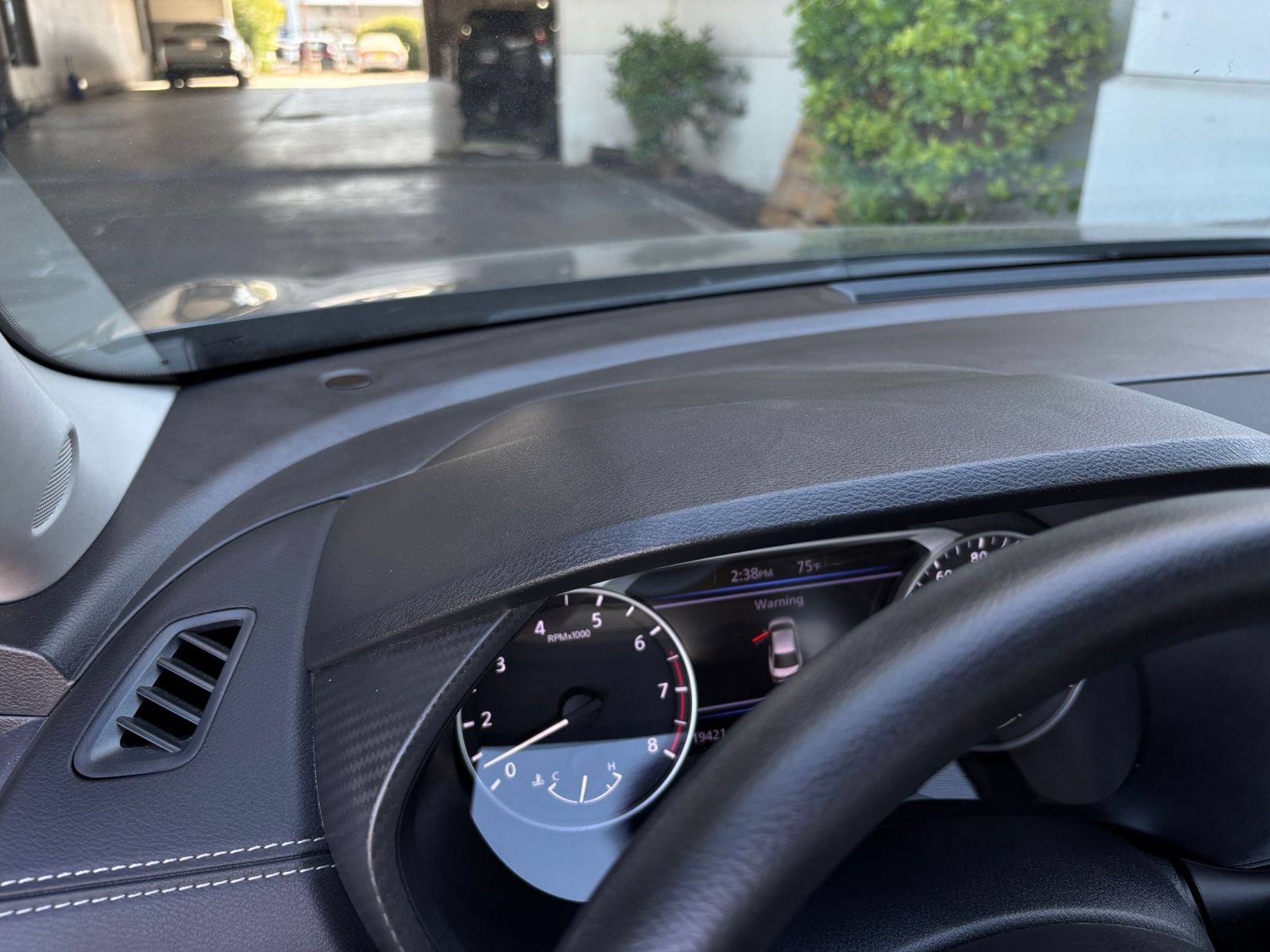 Used 2025 Nissan Sentra SV FWD image 32