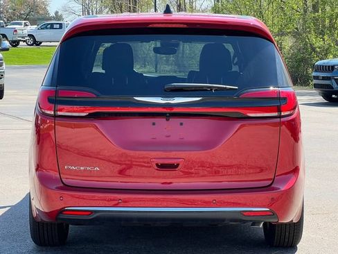 New 2026 Chrysler Pacifica Select FWD image 48