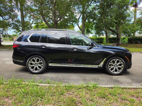 Used 2025 BMW X7 xDrive40i AWD/4WD image 8