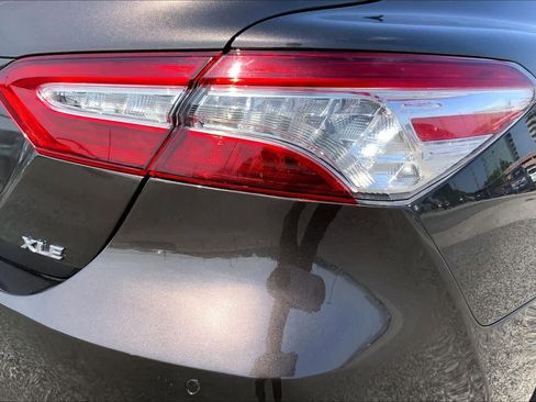 Used 2018 Toyota Camry XLE w/ Audio Package FWD image 30