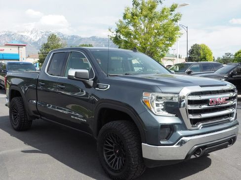 Used 2021 GMC Sierra 1500 SLE w/ Remote Start Package AWD/4WD image 3