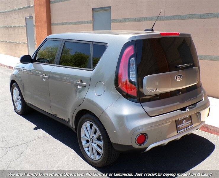 Used 2017 Kia Soul + FWD image 6