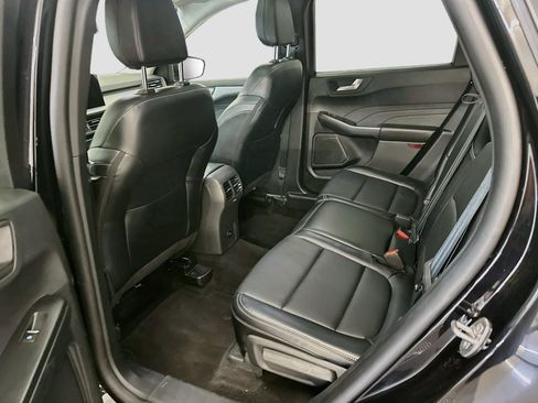 Used 2025 Ford Escape Platinum AWD/4WD image 30