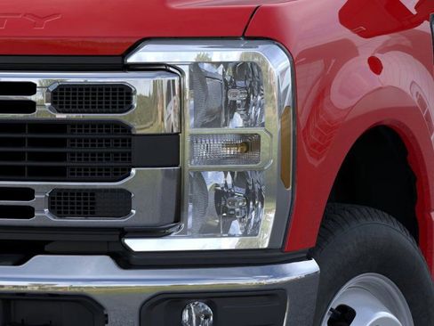 New 2026 Ford F350 XL w/ XL Chrome Package image 23