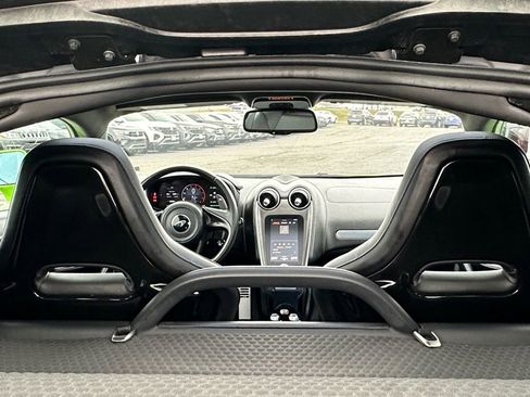 Used 2021 McLaren GT image 26