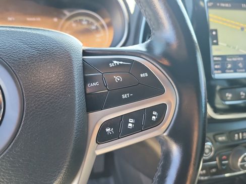 Used 2021 Jeep Cherokee High Altitude image 27