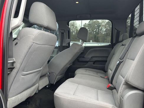 Used 2018 Chevrolet Silverado 1500 Custom w/ Custom Value Package image 9