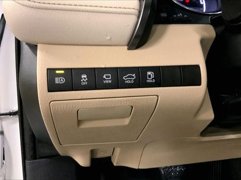 Used 2019 Toyota Camry XLE w/ Driver Assist Package FWD image 35