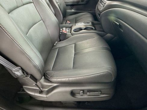 Certified 2023 Honda Passport TrailSport image 37