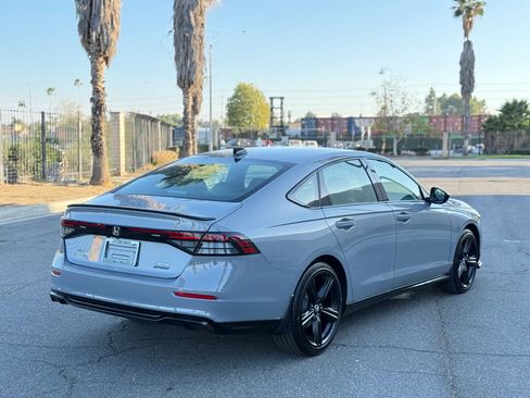 Used 2025 Honda Accord Sport image 6