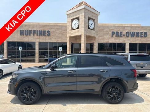 Certified 2023 Kia Sorento SX AWD/4WD image 1