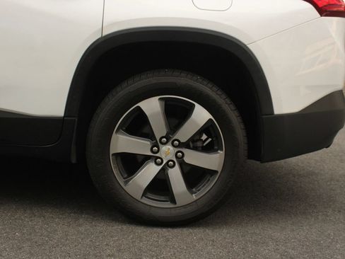 Used 2019 Chevrolet Traverse LT w/ LT Premium Package AWD/4WD image 10