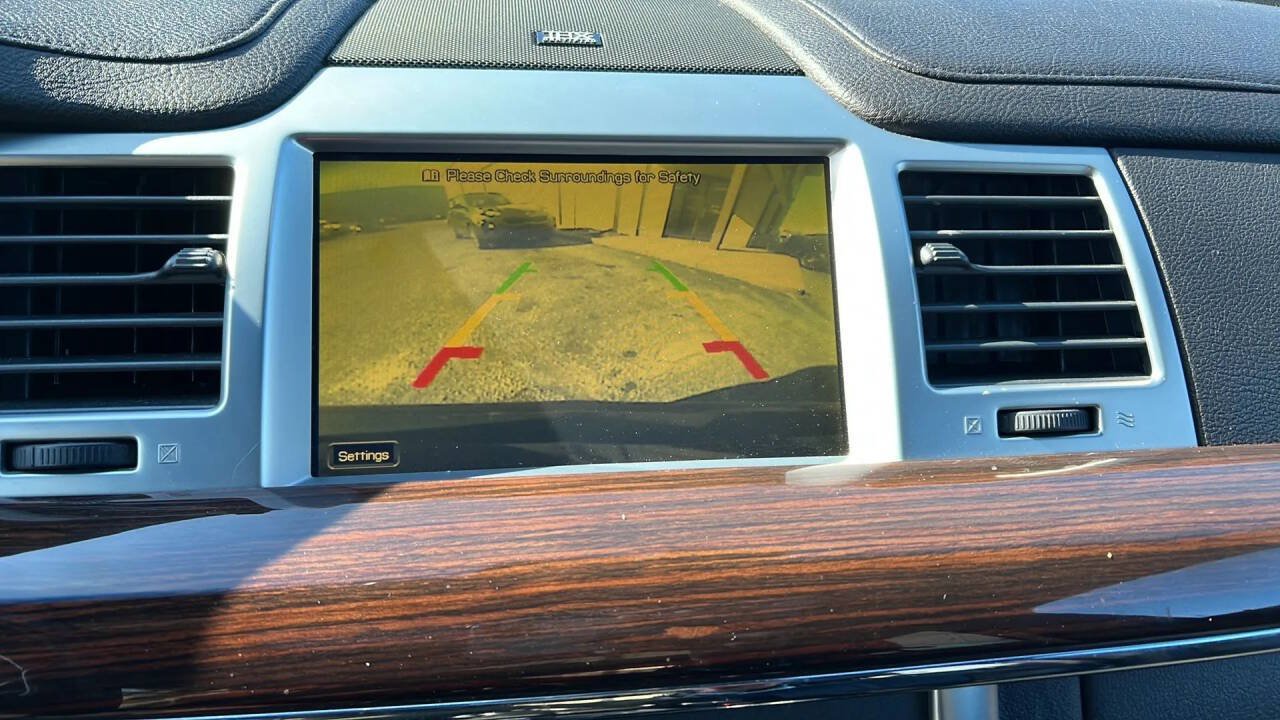 Used 2010 Lincoln MKS AWD image 16