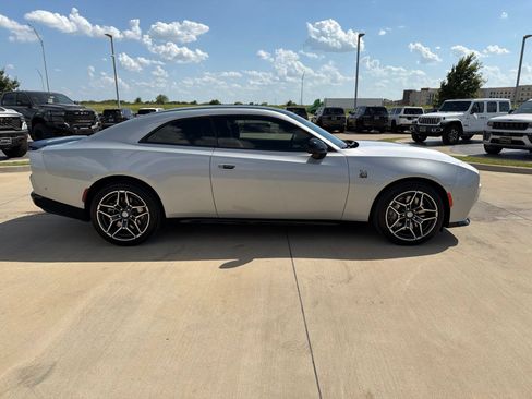 Used 2026 Dodge Charger Scat Pack AWD/4WD image 6