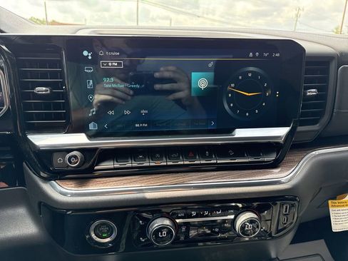 Used 2023 Chevrolet Silverado 1500 LT Trail Boss image 26