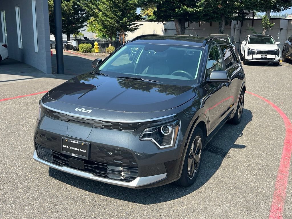 Certified 2023 Kia Niro Wind w/ Wind Preserve Package FWD image 3