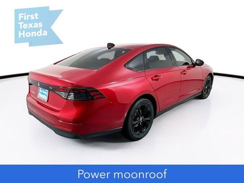 Certified 2025 Honda Accord SE image 9