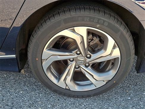 Used 2019 Honda Accord EX image 8