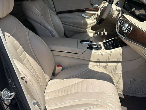 Used 2020 Mercedes-Benz S 560 4MATIC Sedan image 11