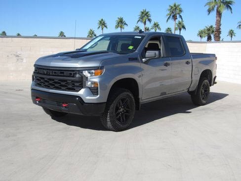Used 2024 Chevrolet Silverado 1500 Custom Trail Boss w/ LPO, Dark Essentials Package image 1