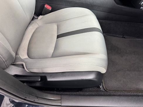 Used 2018 Honda Civic EX image 36