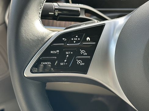 Certified 2025 Mercedes-Benz C 300 4MATIC Sedan image 18